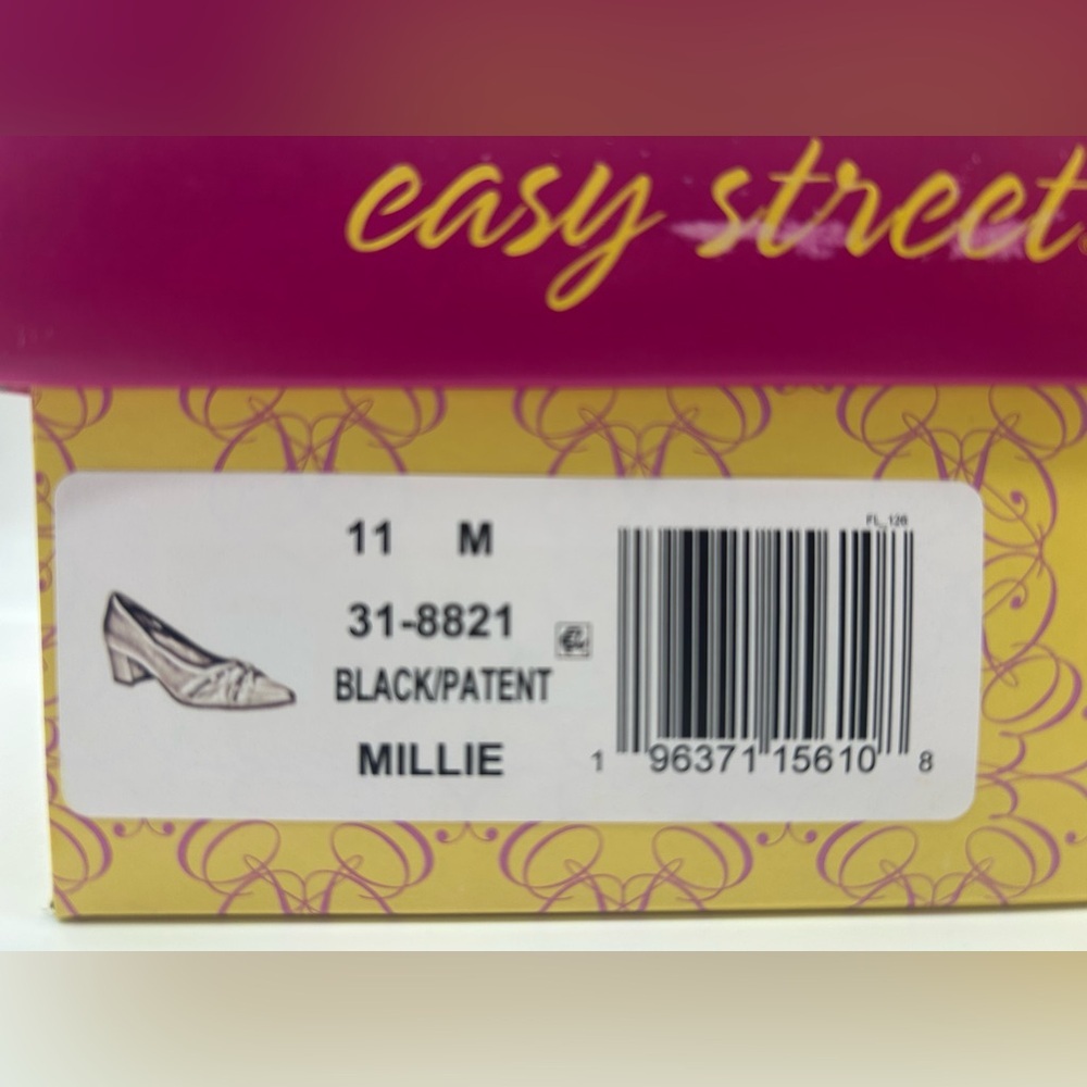 Easy Street Millie Black Pumps Size 11 Medium Low Block Heel with Patent Toe NWB - Picture 10 of 12